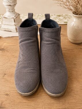 Diane Von Furstenberg Perforated Suede Chukka Boots - Brown